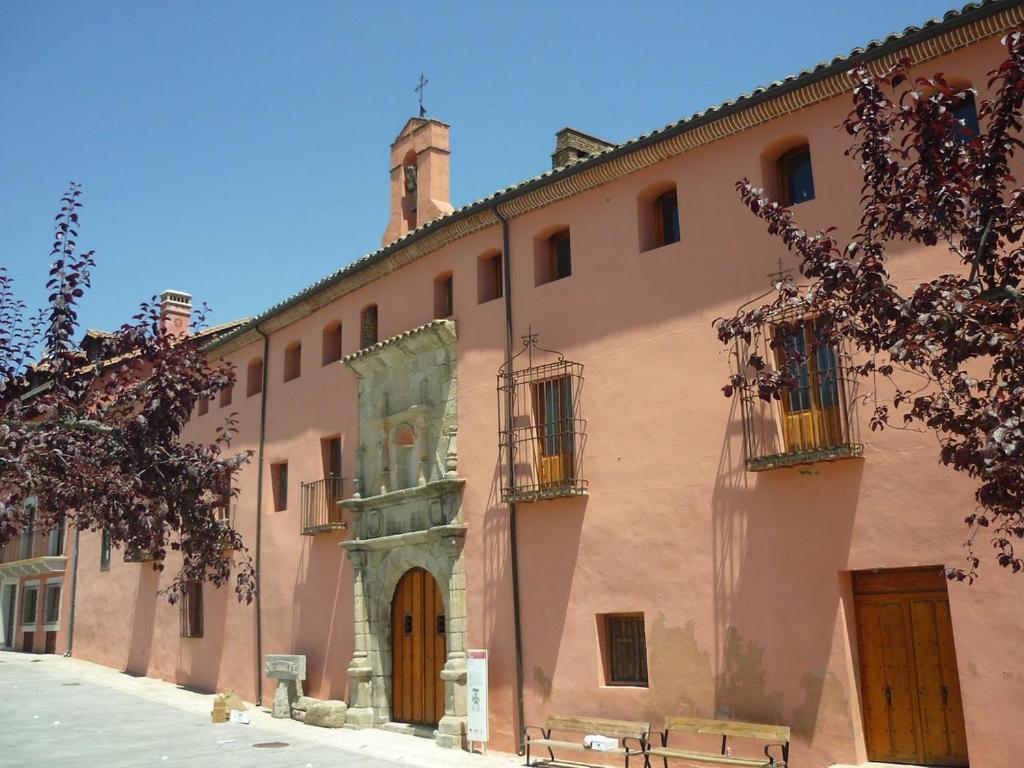 Miragredos Apartment Mombeltran Exterior photo
